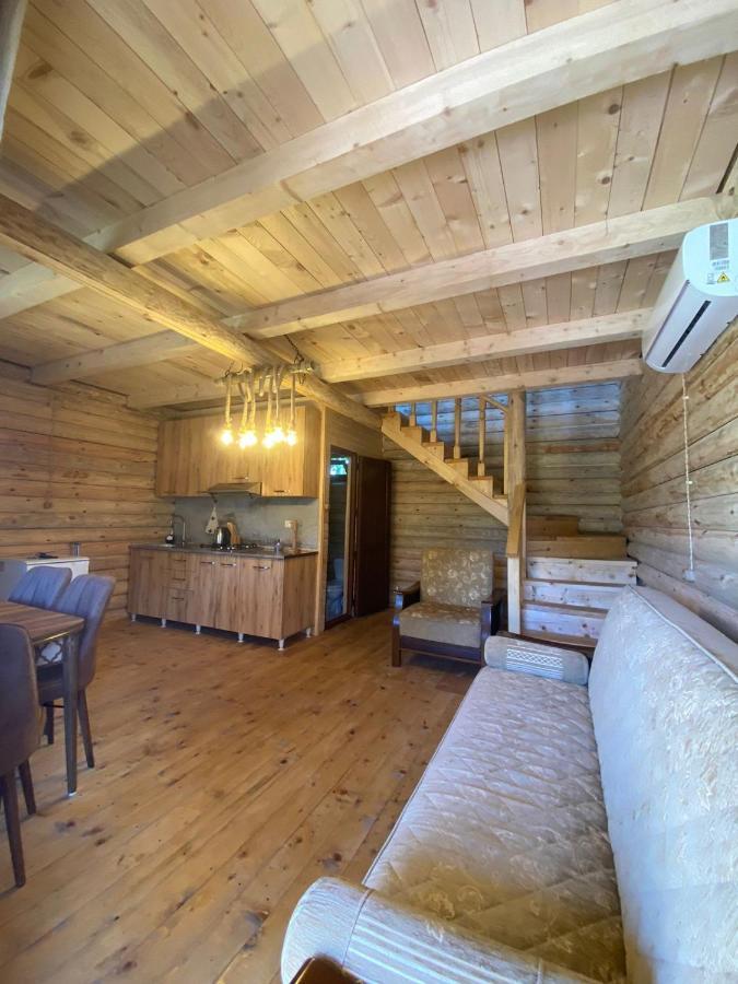 Guest House On Angisa 巴统 外观 照片